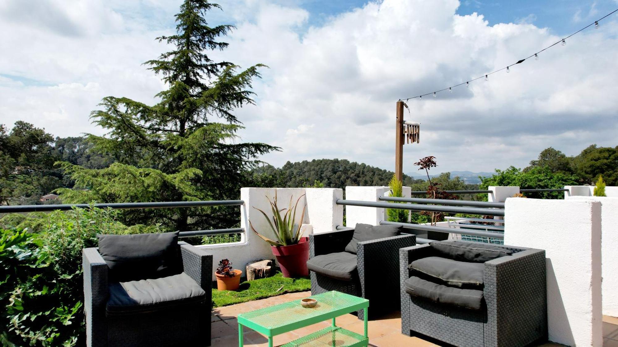 Chalet Nature Oasis Near Barcelona With Swimming Pool Parties Not Allowed