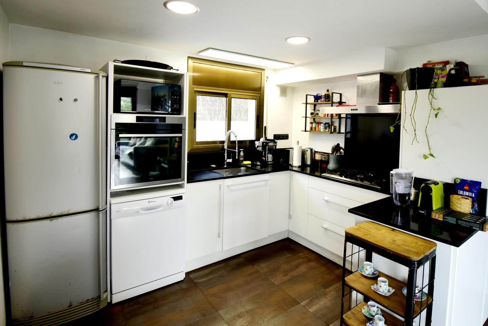 Chalet Nature Oasis Near Barcelona With Swimming Pool Parties Not Allowed *